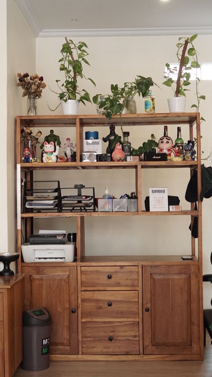 RAMOR studio warm wood interior